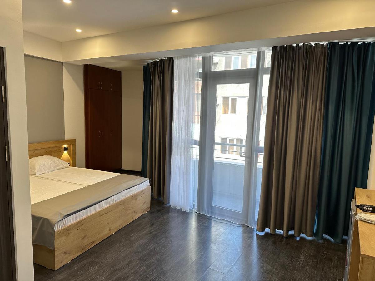 Friendly Hotel Ереван Экстерьер фото