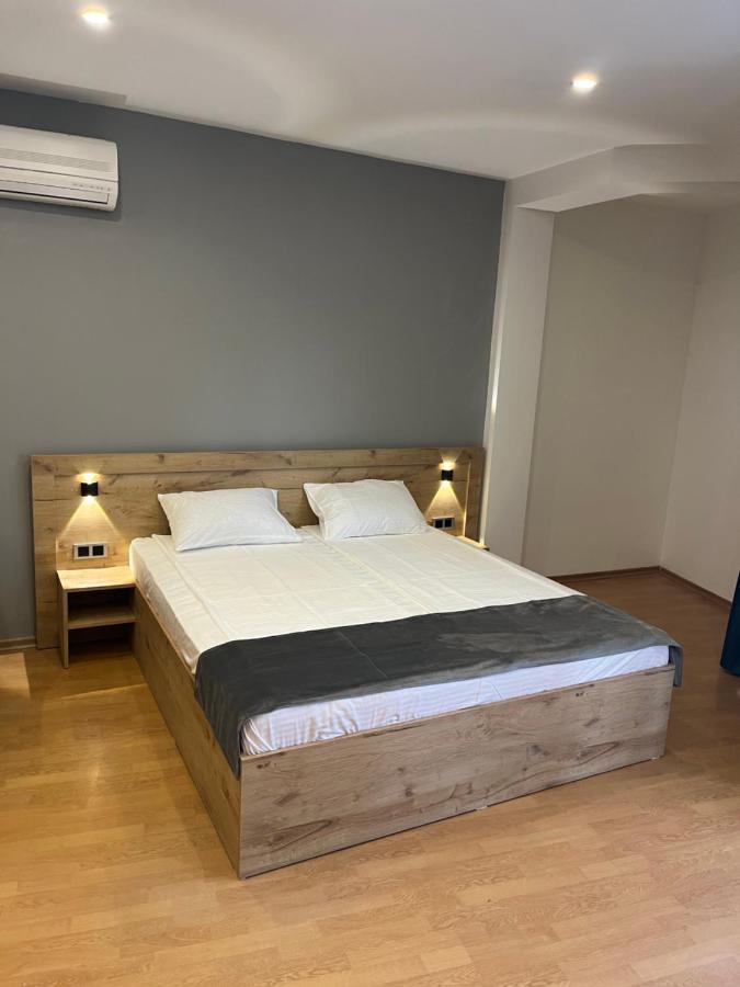 Friendly Hotel Ереван Экстерьер фото