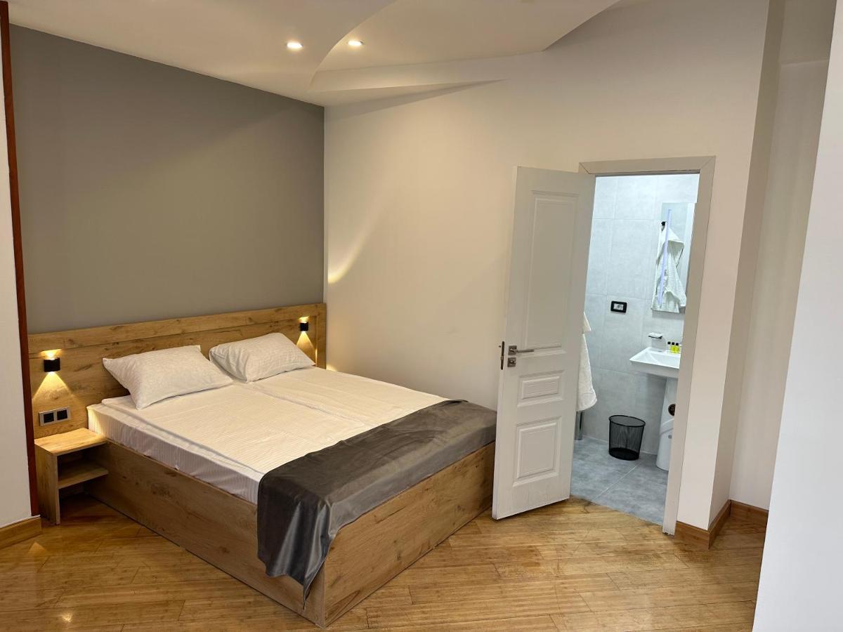 Friendly Hotel Ереван Экстерьер фото