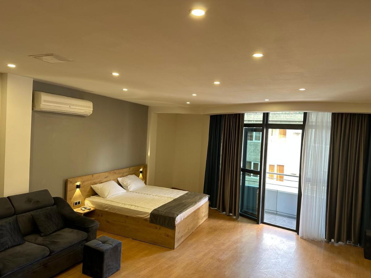 Friendly Hotel Ереван Экстерьер фото