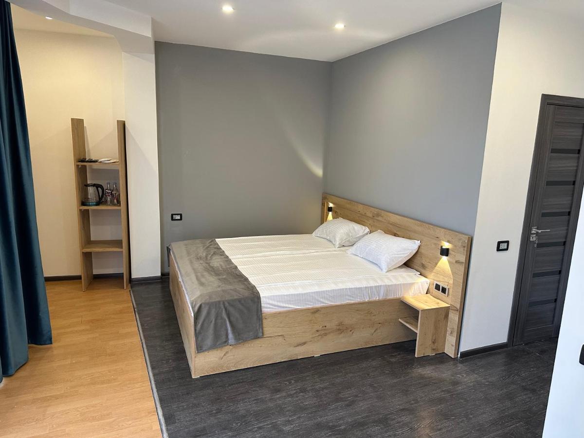 Friendly Hotel Ереван Экстерьер фото