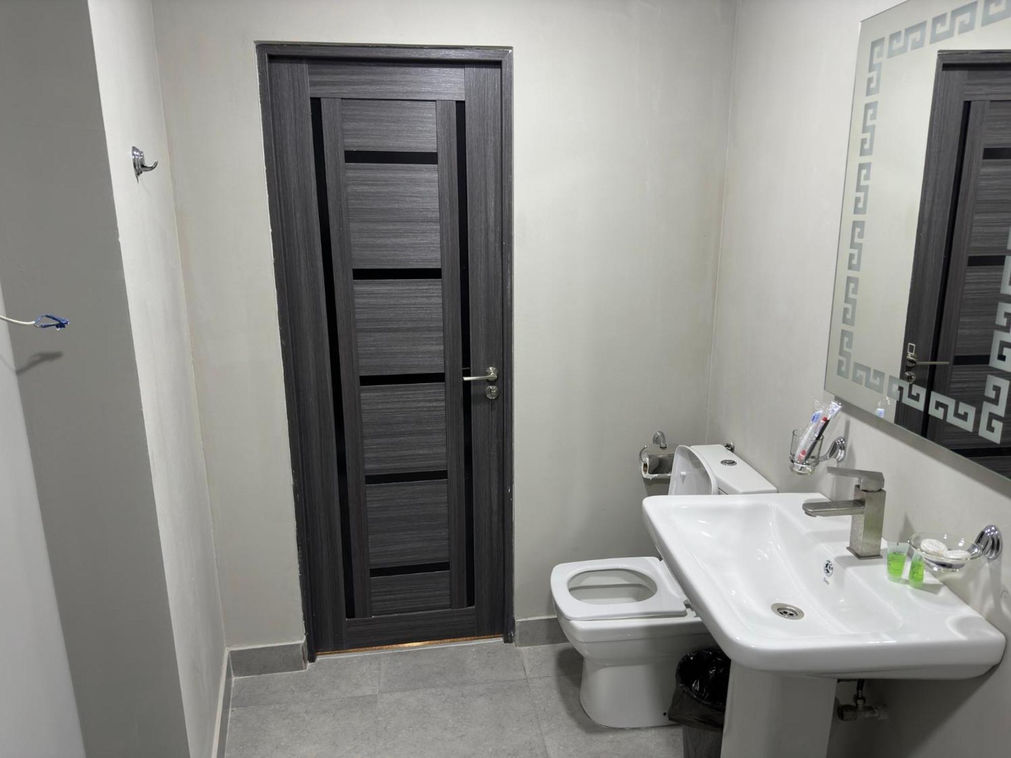 Friendly Hotel Ереван Экстерьер фото