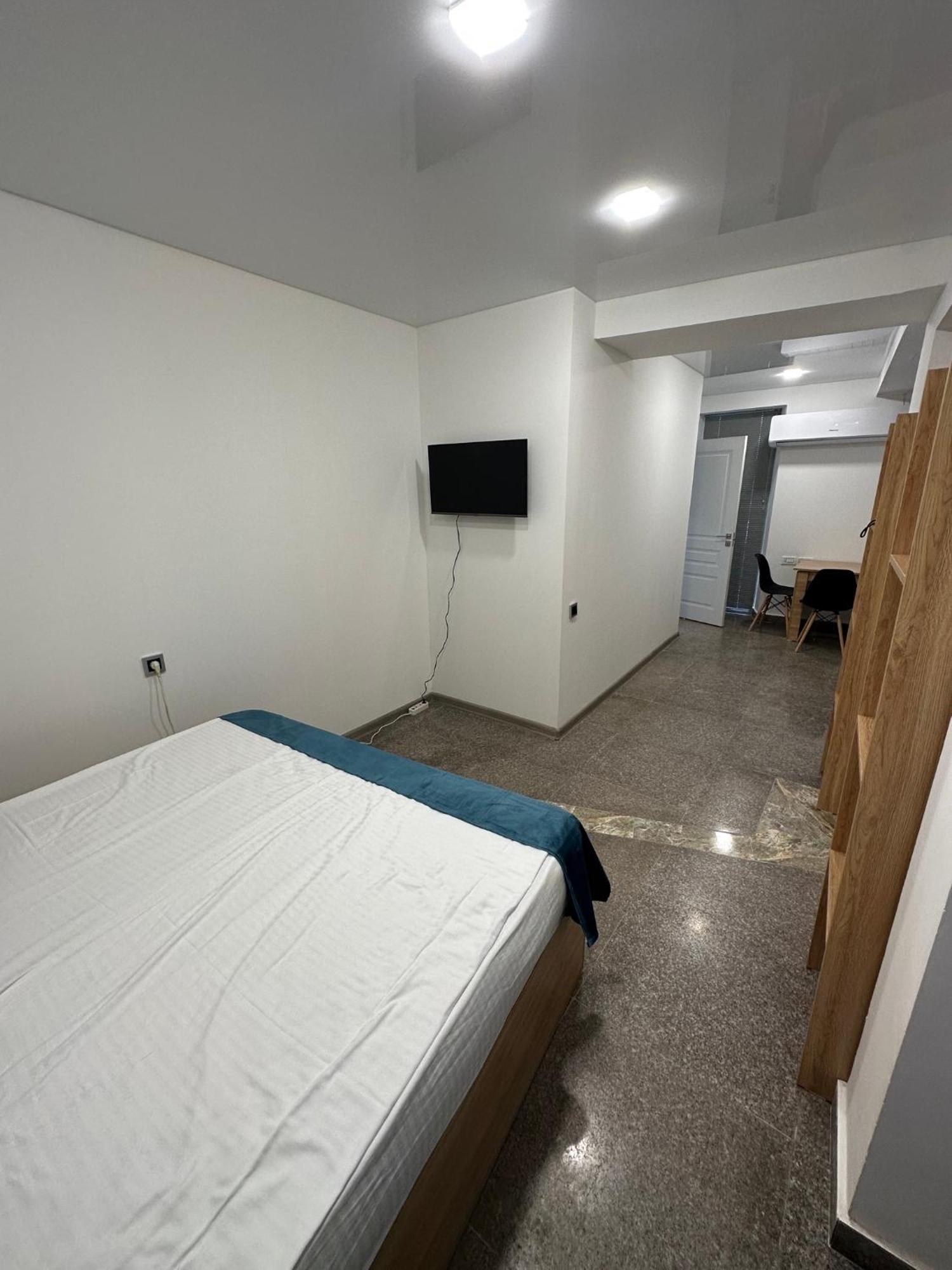 Friendly Hotel Ереван Экстерьер фото